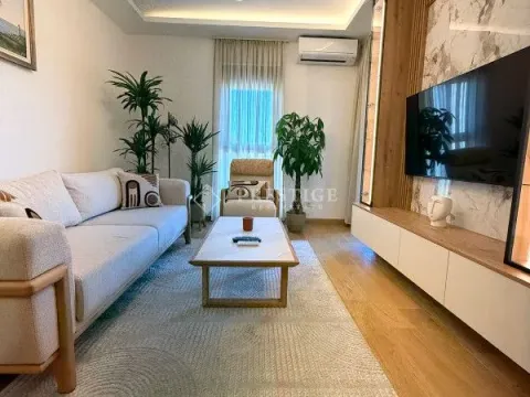 Izdavanje, jednosoban stan, 47m², City Kvart, Podgorica - image 2