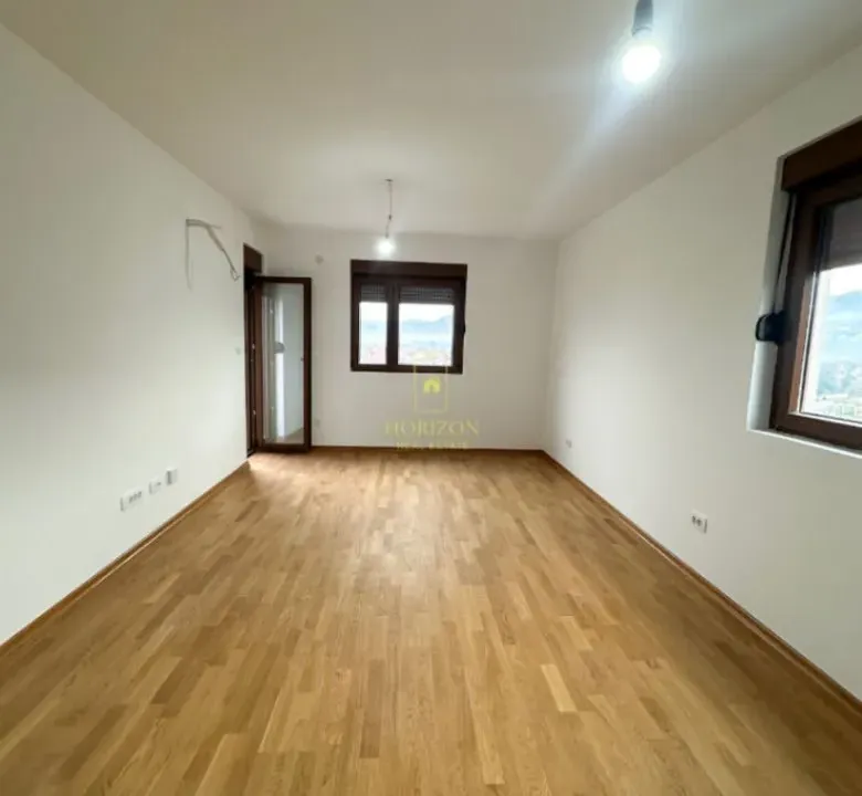 Prodaja, dvosoban stan, 56m², Stari Aerodrom, Podgorica