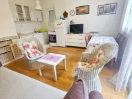 Izdavanje, jednosoban stan, 49m2, Blok 9, Podgorica