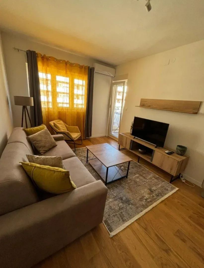 Prodaja, jednosoban stan, 46m², Central Point, Podgorica