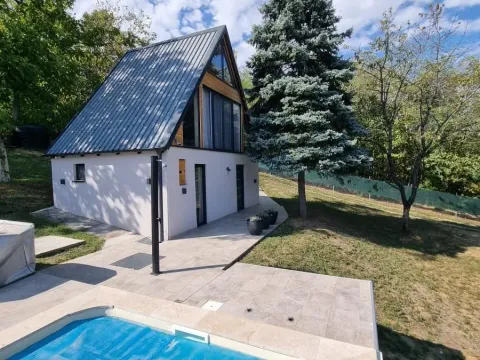 Kuća in Sremska Kamenica