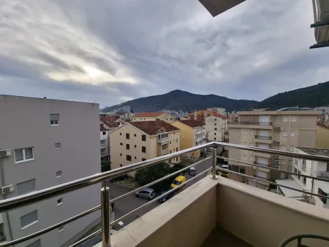 Rent, two bedroom apartment, 51m², Budva, Crna Gora - image 7