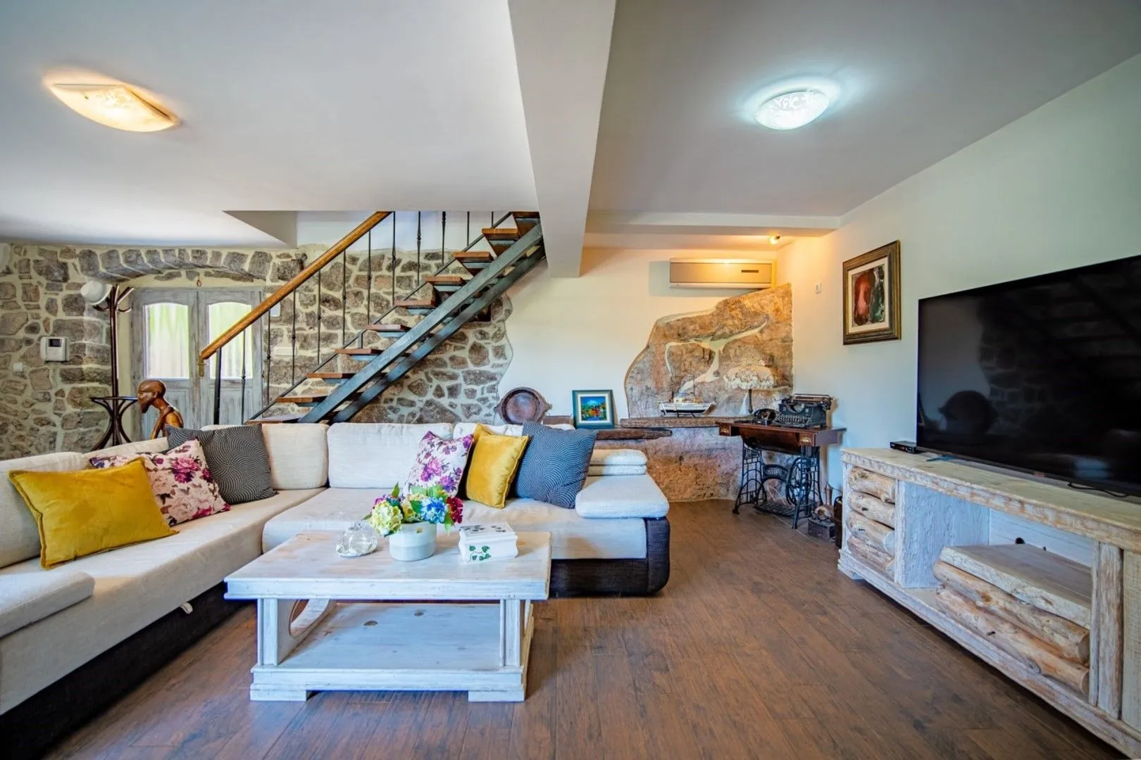 Prodaja, kuća, 170m², Milovići, Tivat