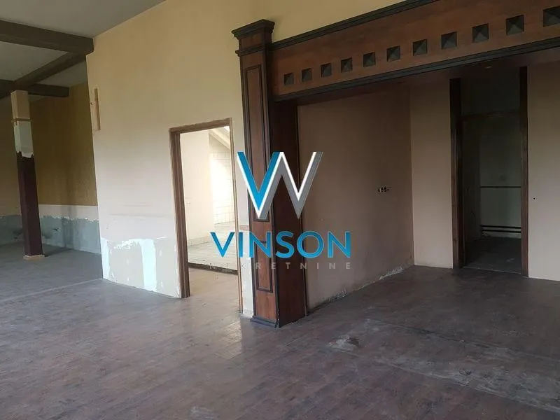 Prodaja, kuća, 688m², Centar, Sombor
