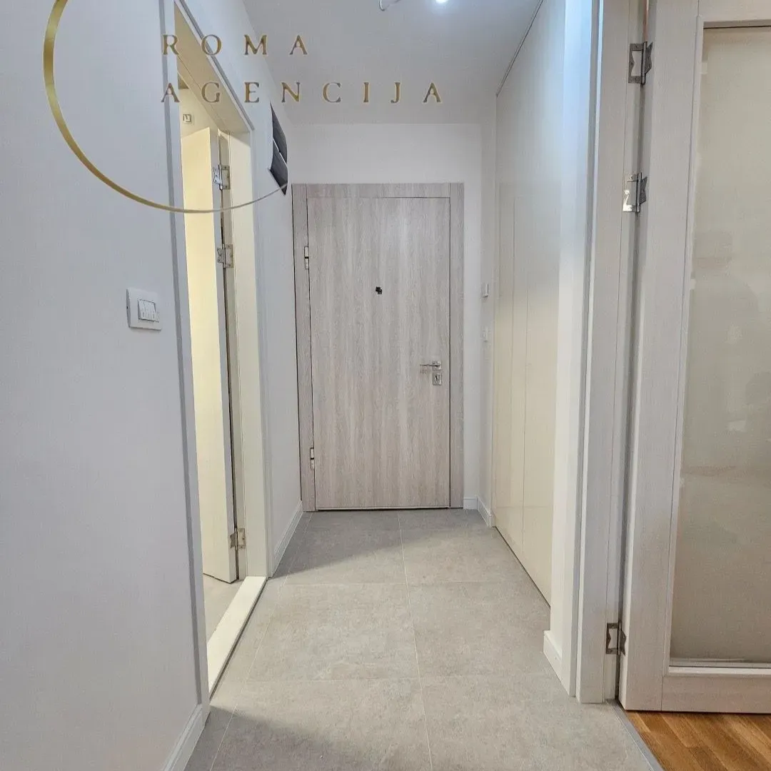 Rent, one bedroom apartment, 40m², Pobrežje, Podgorica