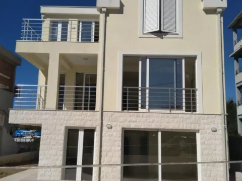Prodaja, dvosoban stan, 73m², Herceg Novi, Crna Gora - image 12
