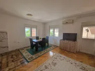 Izdavanje, stan, 70m², Tivat, Crna Gora - image 4