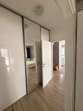 Izdavanje, dvosoban stan, 70m², Centar, Budva - image 13