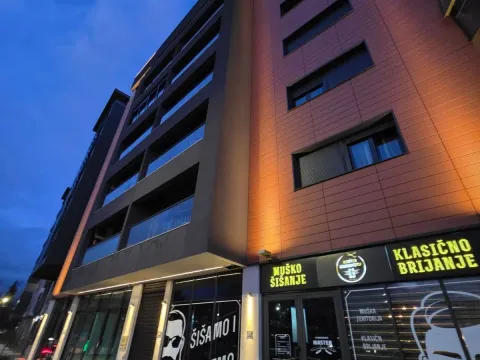 Izdavanje, jednosoban stan, 47m², Podgorica, Crna Gora - image 12