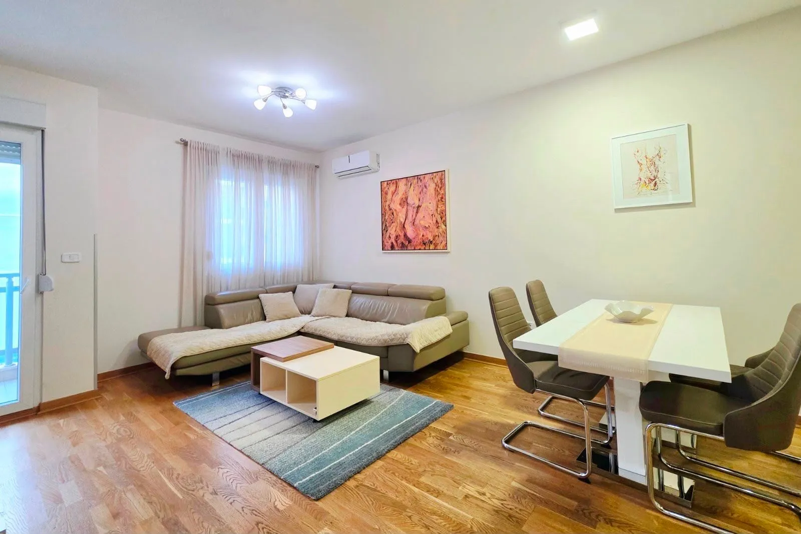 Rent, two bedroom apartment, 65m², City Kvart, Podgorica