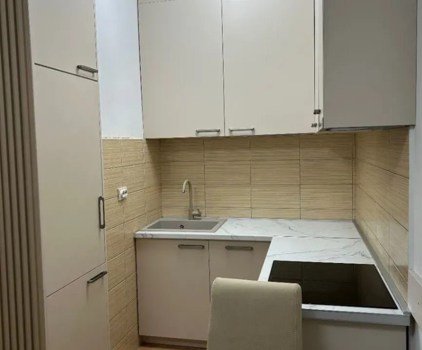 Izdavanje, jednosoban stan, 45m², Tuški Put, Podgorica