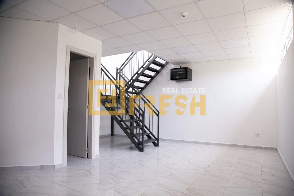 Rent, office space, 84m², Stari Aerodrom, Podgorica