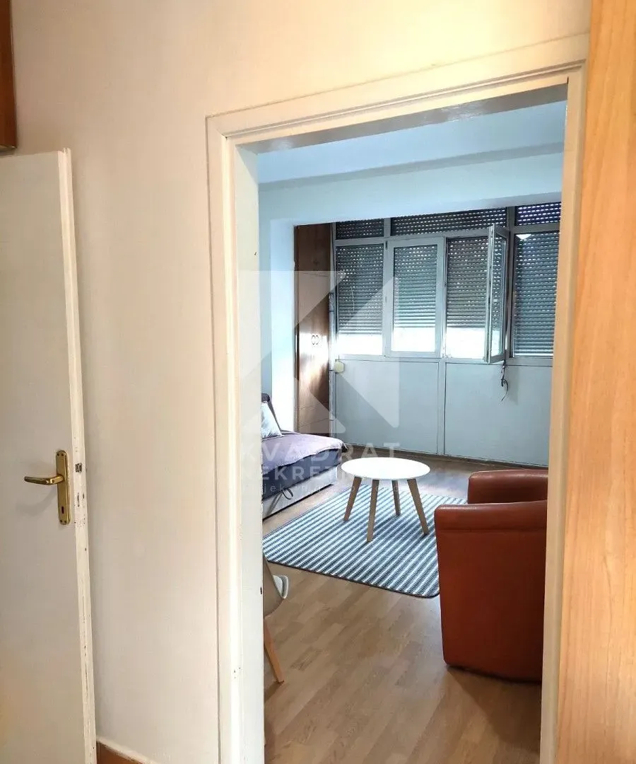 Rent, studio apartment, 30m², Centar, Podgorica