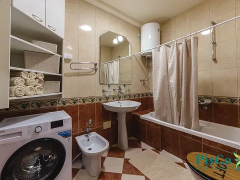 Izdavanje, trosoban stan, 115m², Momišići, Podgorica - image 8