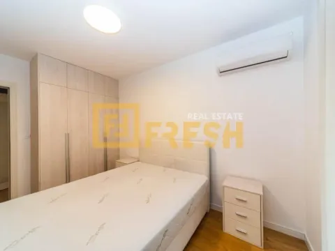 Izdavanje, dvosoban stan, 70m², City Kvart, Podgorica - image 7