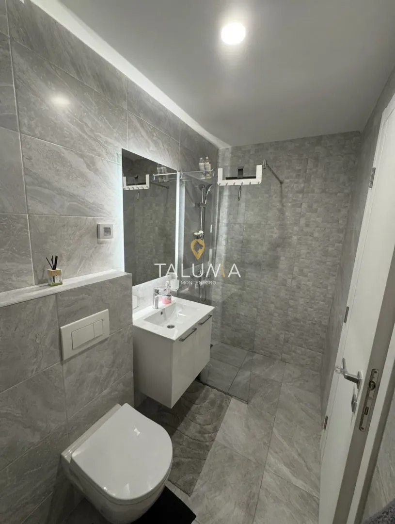 Rent, two bedroom apartment, 65m², Stari Aerodrom, Podgorica