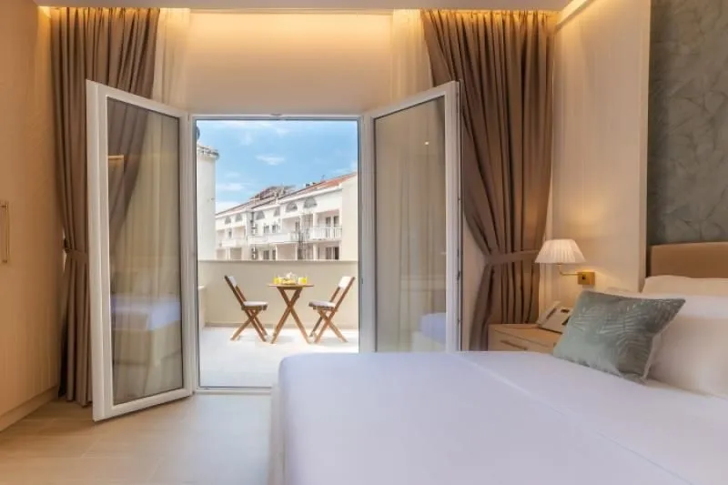 Sale, hospitality venue, 320m², Budva, Crna Gora