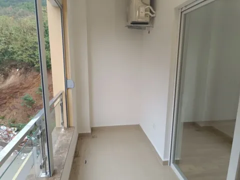 Sale, one bedroom apartment, 46m², Bečići, Budva - image 3
