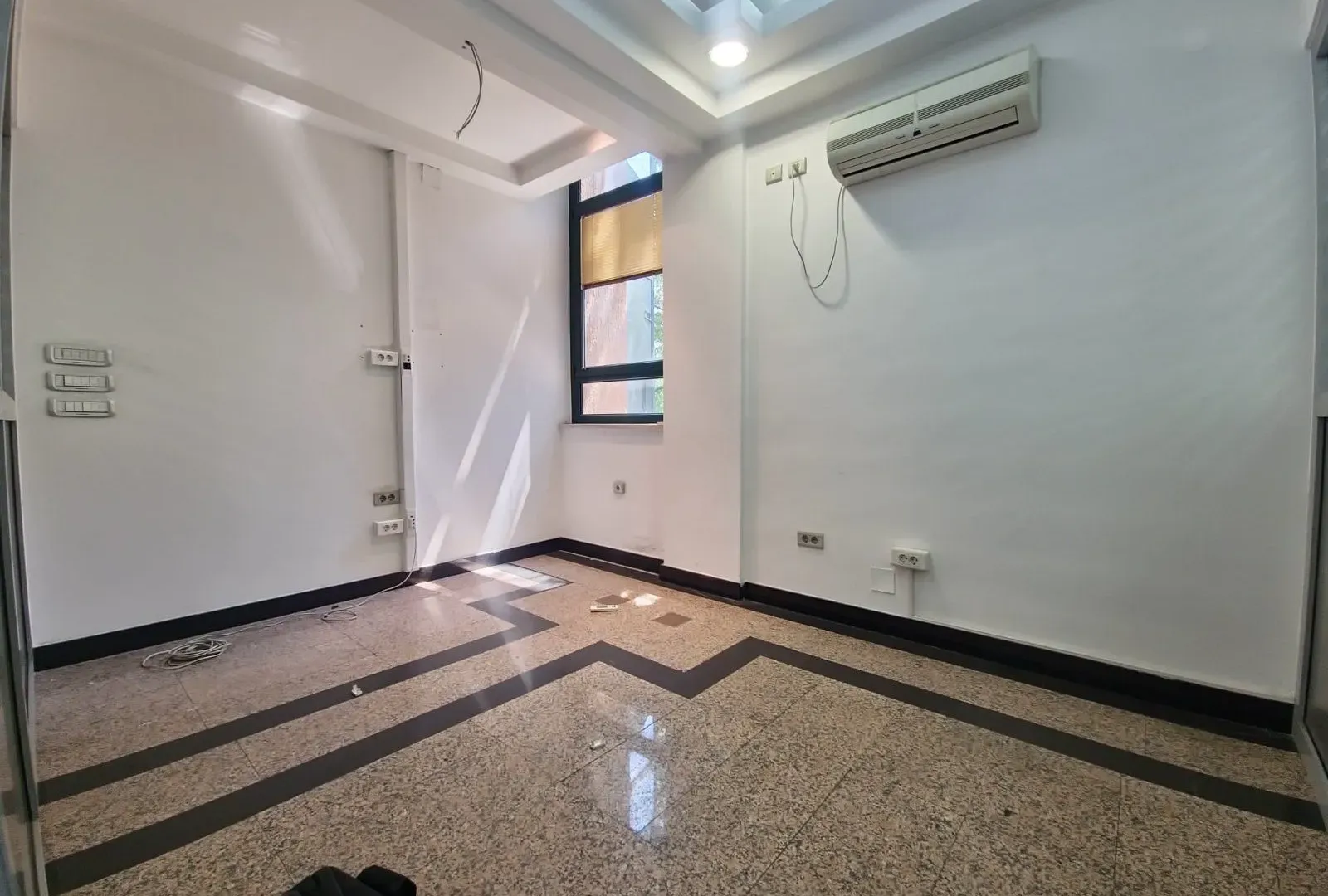 Sale, office space, 500m², Podgorica, Crna Gora