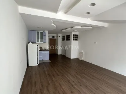 Rent, one bedroom apartment, 58m², Karaburma, Palilula Sve Podlokacije - image 4