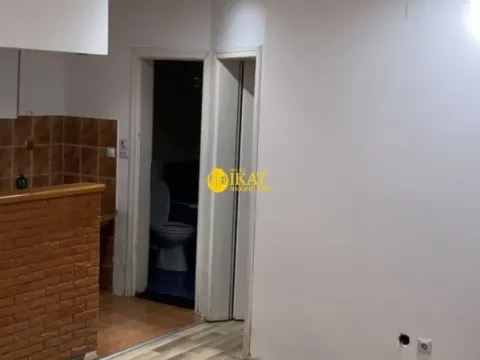 Izdavanje, trosoban stan, 45m², Gradska Bolnica, Zvezdara Sve Podlokacije - image 6