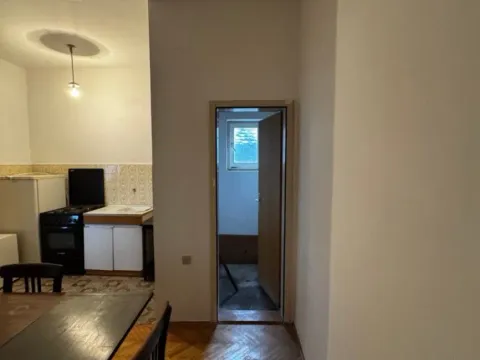 Rent, five bedroom apartment, 260m², Stari Banovci, Stara Pazova - image 2