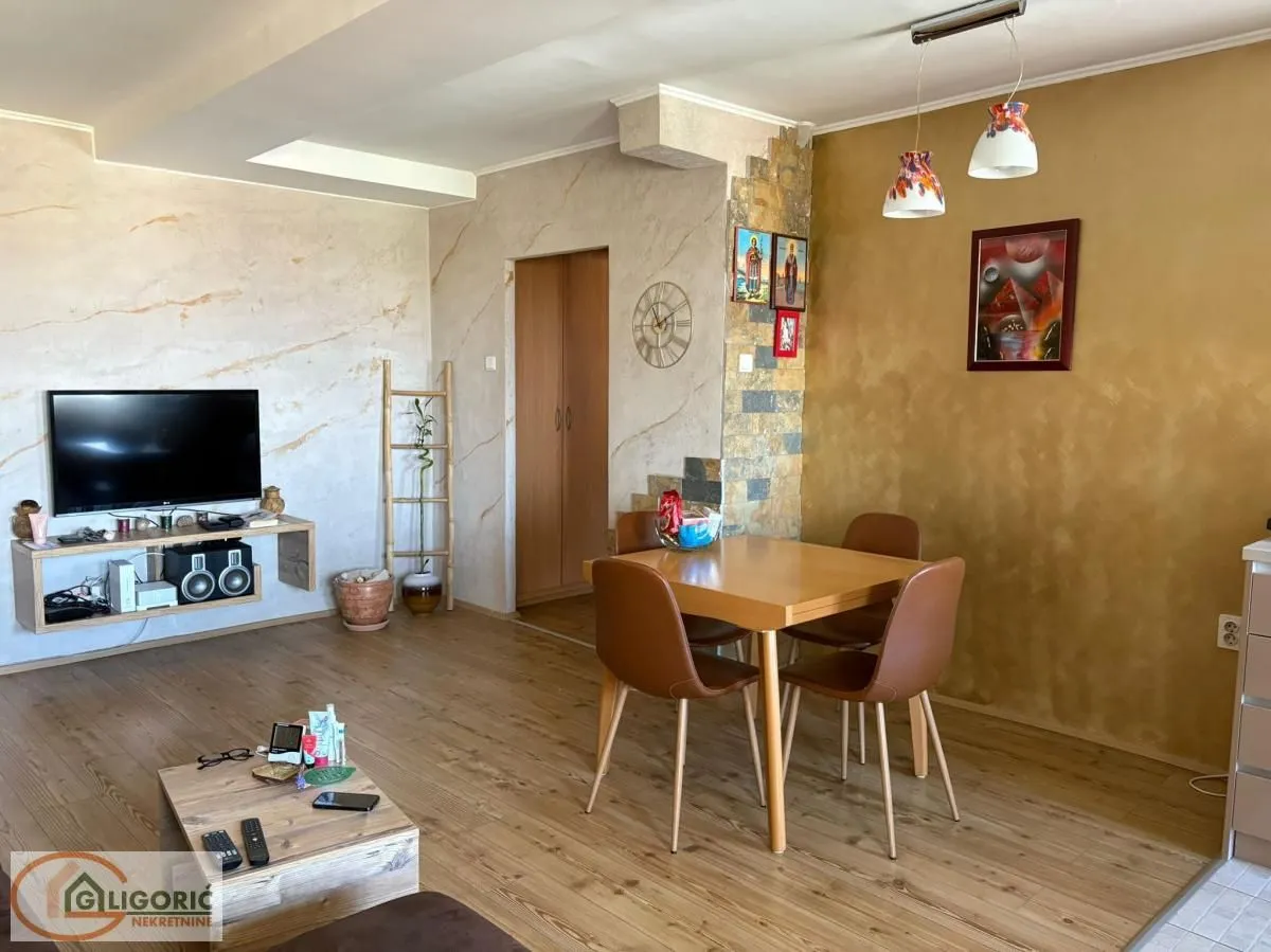 Prodaja, trosoban stan, 70m², Voždovac Sve Podlokacije, Beograd
