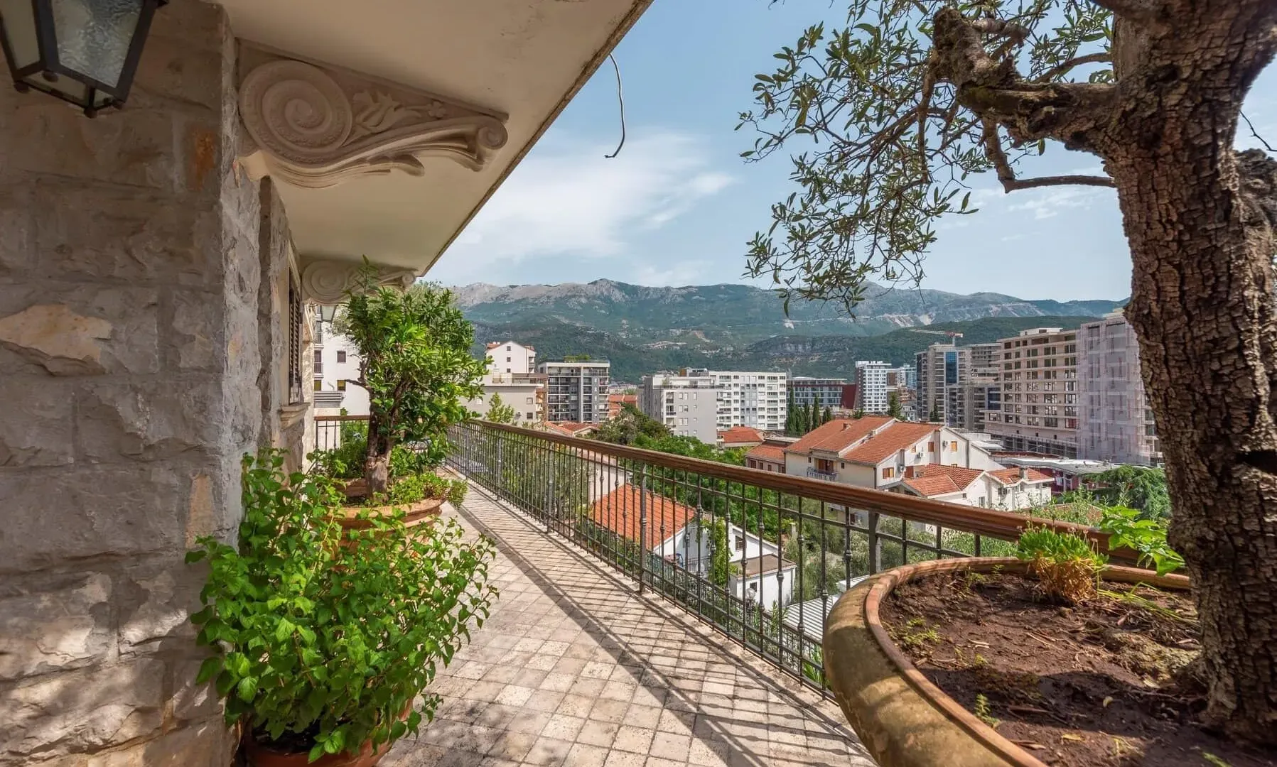 Sale, house, 1264m², Gospoština, Budva