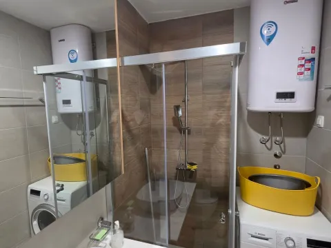 Izdavanje, jednosoban stan, 45m², Pobrežje, Podgorica - image 5
