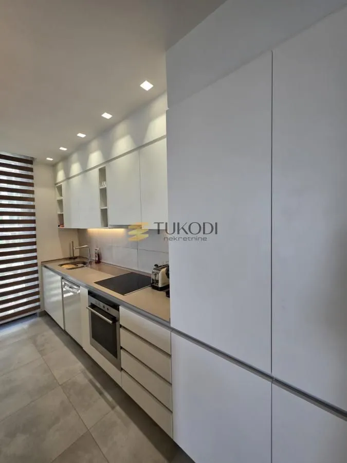 Sale, four bedroom apartment, 138m², Savski Venac, Beograd