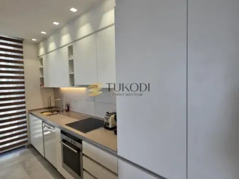 Sale, four bedroom apartment, 138m², Savski Venac, Beograd - image 10