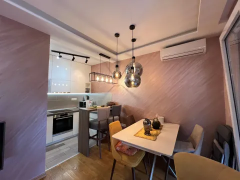 Izdavanje, dvosoban stan, 58m², Dalmatinska ulica, Podgorica - image 4