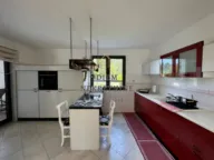 Izdavanje, kuća, 215m², Bar, Crna Gora - image 8