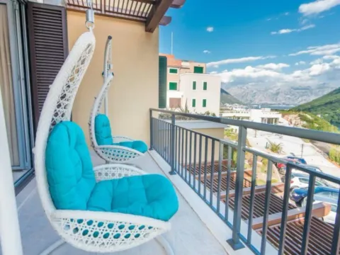 Sale, one bedroom apartment, 66m², Morinj, Kotor - image 9