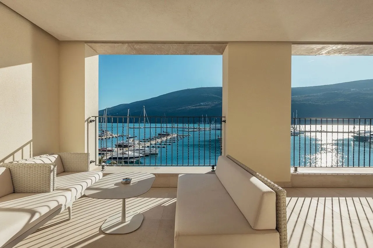 Prodaja, trosoban stan, 120m², Kumbor, Herceg Novi