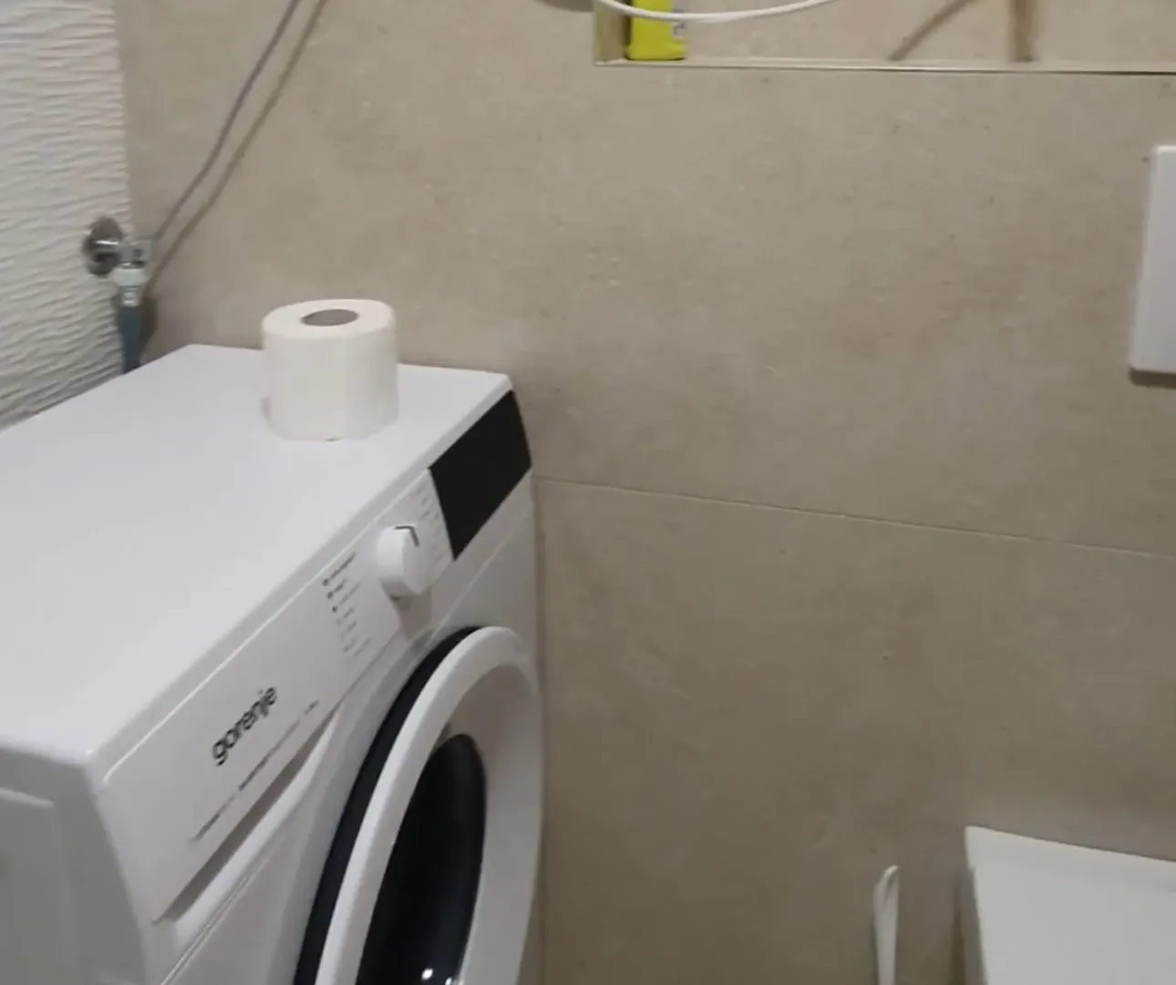 Izdavanje, garsonjera, 30m², Centar, Budva