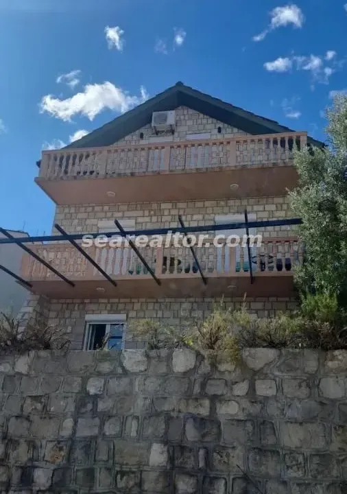 Sale, house, 200m², Tivat, Crna Gora