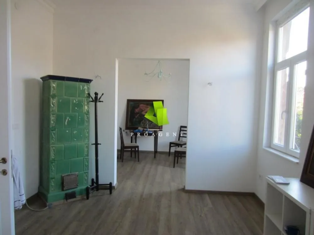 Rent, office space, 123m², Medijana, Niš