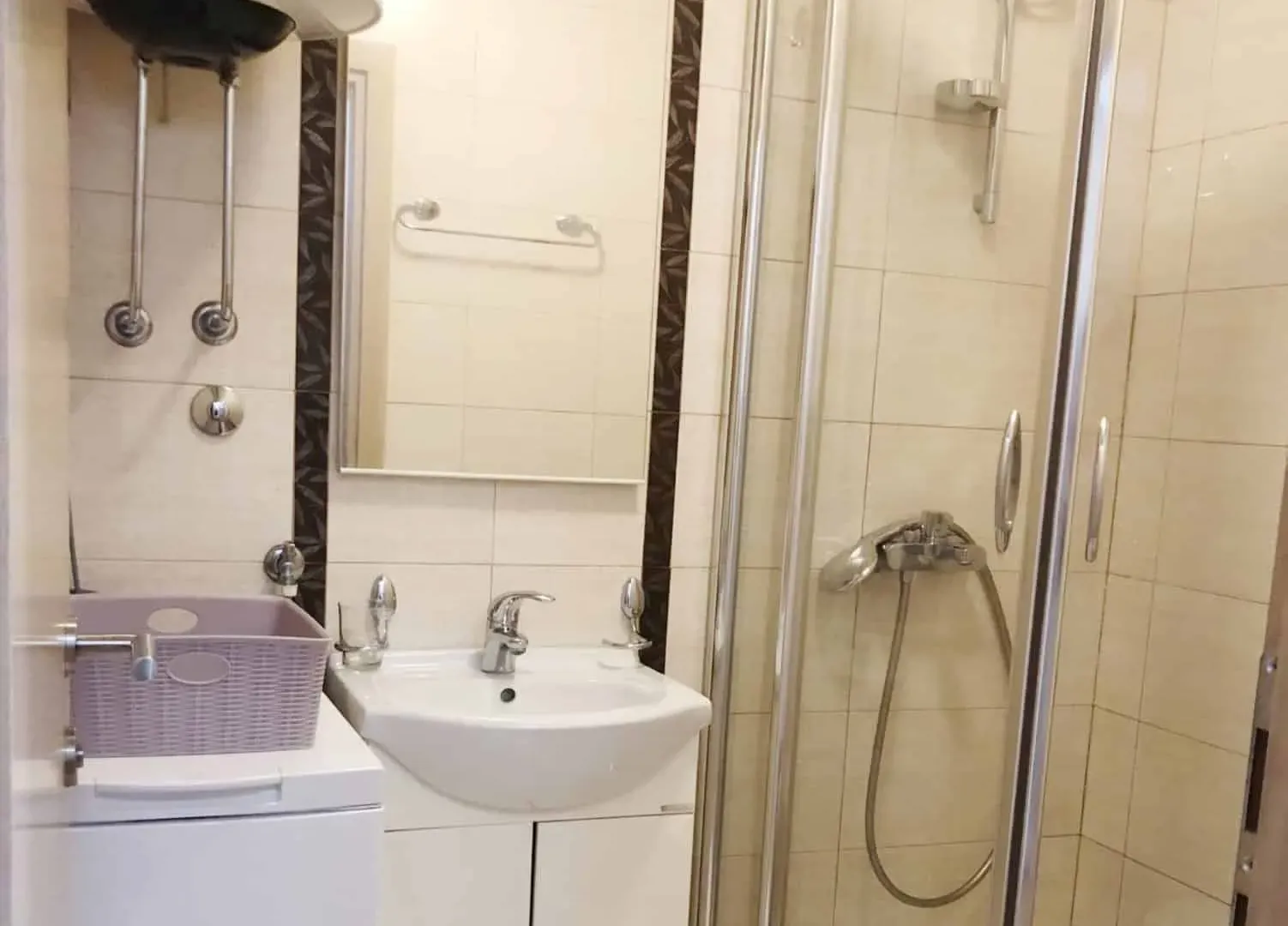 Izdavanje, jednosoban stan, 36m², Stari Aerodrom, Podgorica
