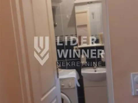 Prodaja, jednosoban stan, 26m², Cvetni Trg, Vračar Sve Podlokacije - image 2