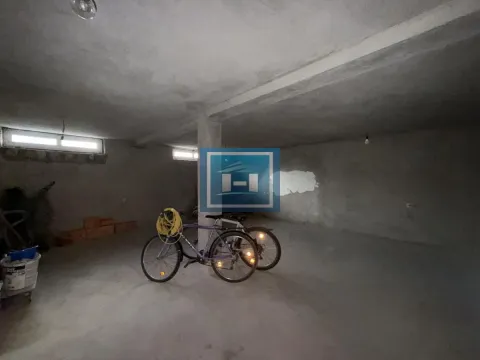 Prodaja, kuća, 350m², Centar, Jagodina - image 46