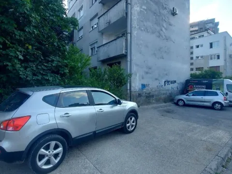 Prodaja, jednosoban stan, 44m², Centar, Nikšić - image 18