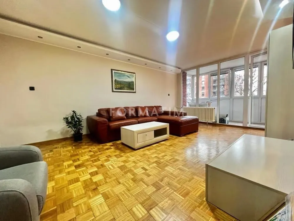 Rent, three bedroom apartment, 82m², Lion, Zvezdara Sve Podlokacije