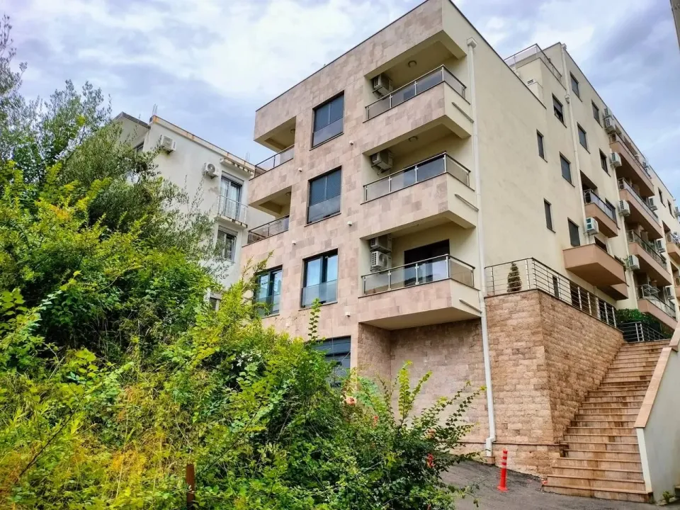 Sale, two bedroom apartment, 53m², Lazi, Budva