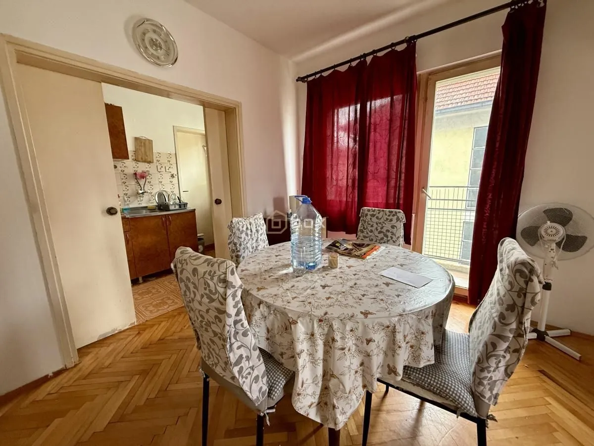 Prodaja, trosoban stan, 95m², Pantelej, Niš