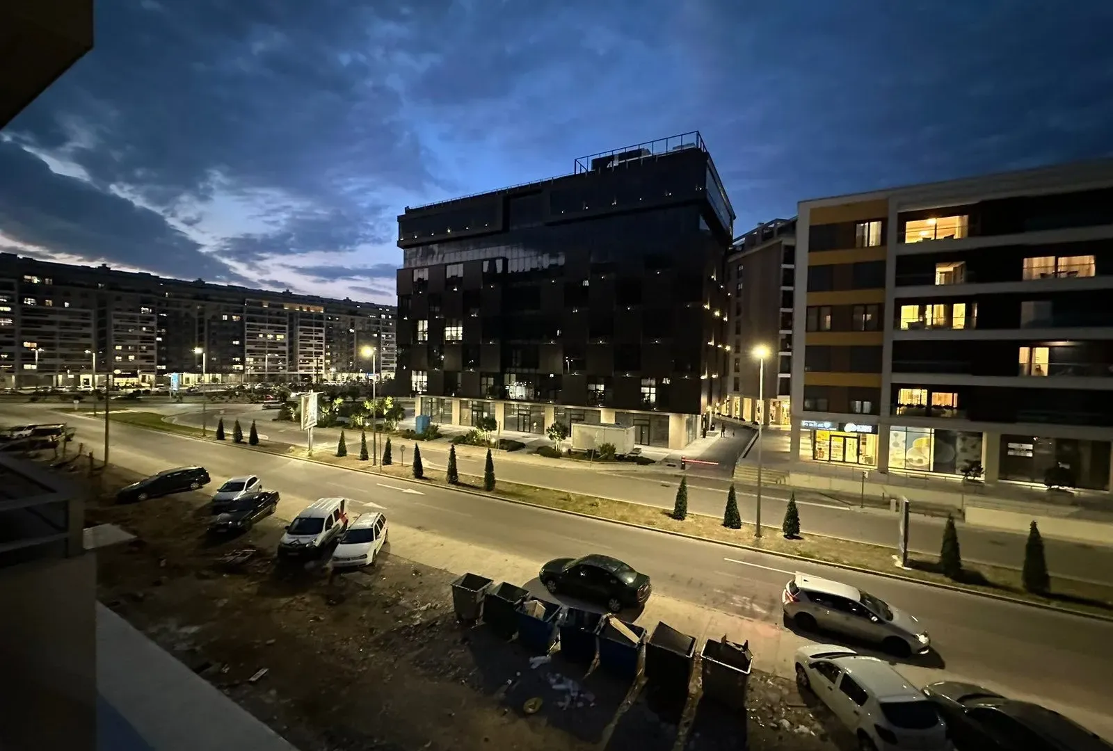 Izdavanje, stan, 42m², Central Point, Podgorica