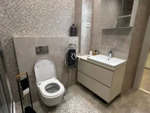 Izdavanje, jednosoban stan, 53m², Škaljari, Kotor - image 5