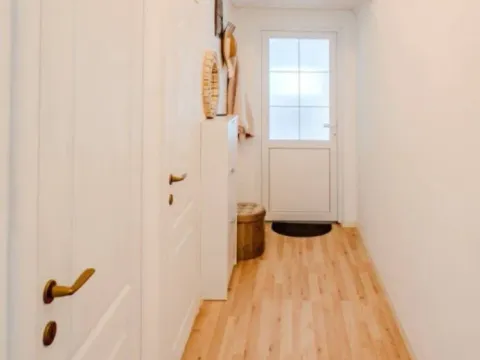 Prodaja, dvosoban stan, 50m², Muo, Kotor - image 12