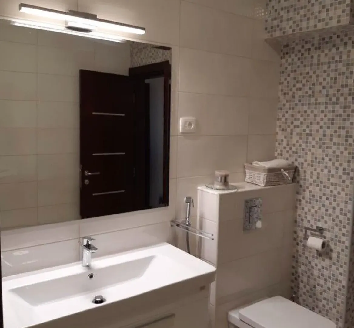 Rent, two bedroom apartment, 90m², Preko Morače, Podgorica