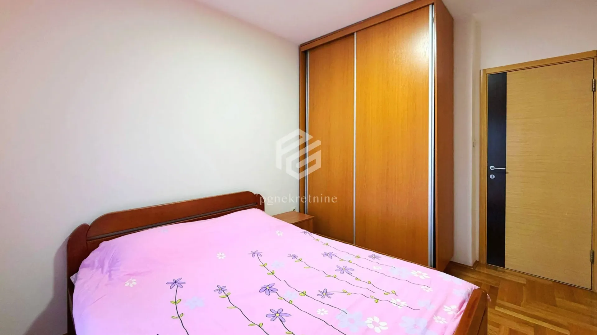 Rent, one bedroom apartment, 45m², Pobrežje, Podgorica